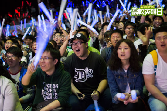 移动端关注 移动端关注